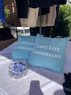 Lake Life Loosdrecht kussentje